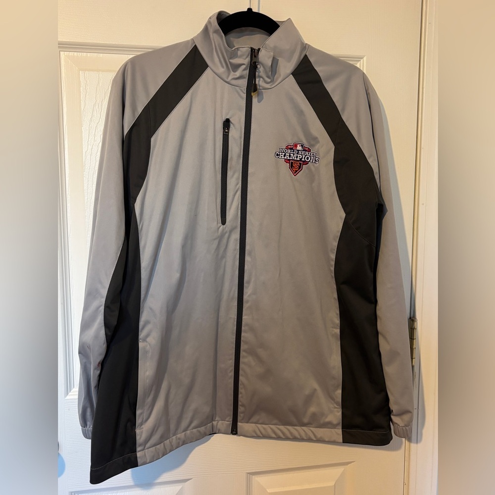 San‎ Francisco gray & black Giants Extra-Large Windbreaker World Series Edition